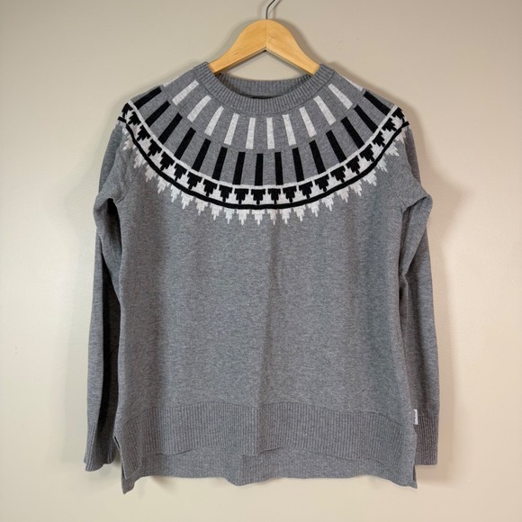 Eddie Bauer Sweaters - Eddie Bauer Women Medium Gray and Black‎ Ski Cascadia Crewneck Sweater Fair Isle